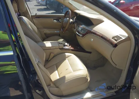 2011 Mercedes-Benz S 550 from USA, damaged, VIN WDDNG7BB1BA397259